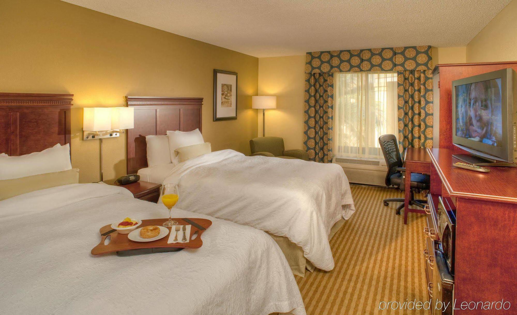 Hampton Inn Boca Raton Bagian luar foto